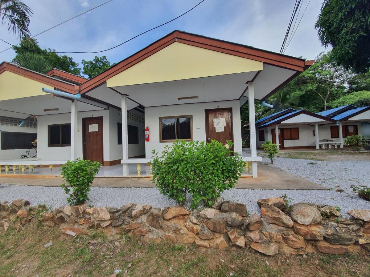 Pineapple Resort Ban Huai Thalaeng Phan 외부 사진