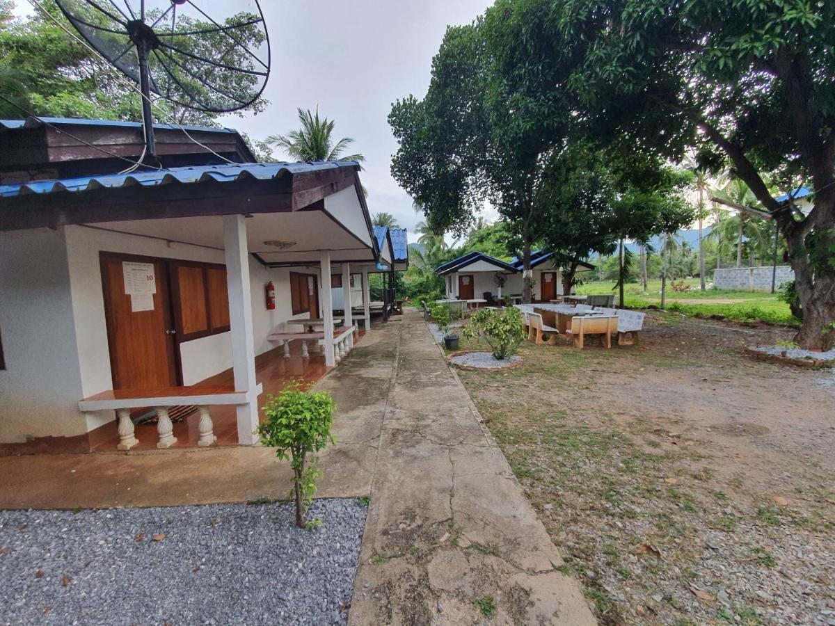 Pineapple Resort Ban Huai Thalaeng Phan 외부 사진